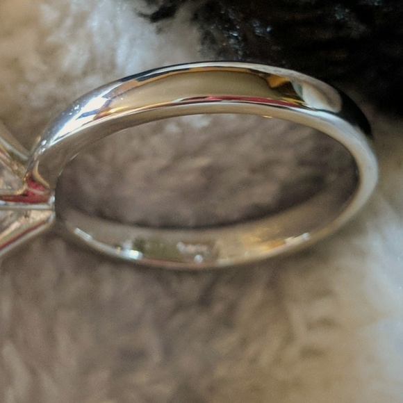 Ring - Picture 4 of 8